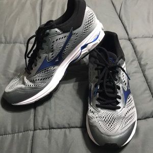 Mizuno Shoes - Grey & Blur Mizuno Running Shoes Mizuno Shoes - Grey & Blur Mizuno Running Shoes
